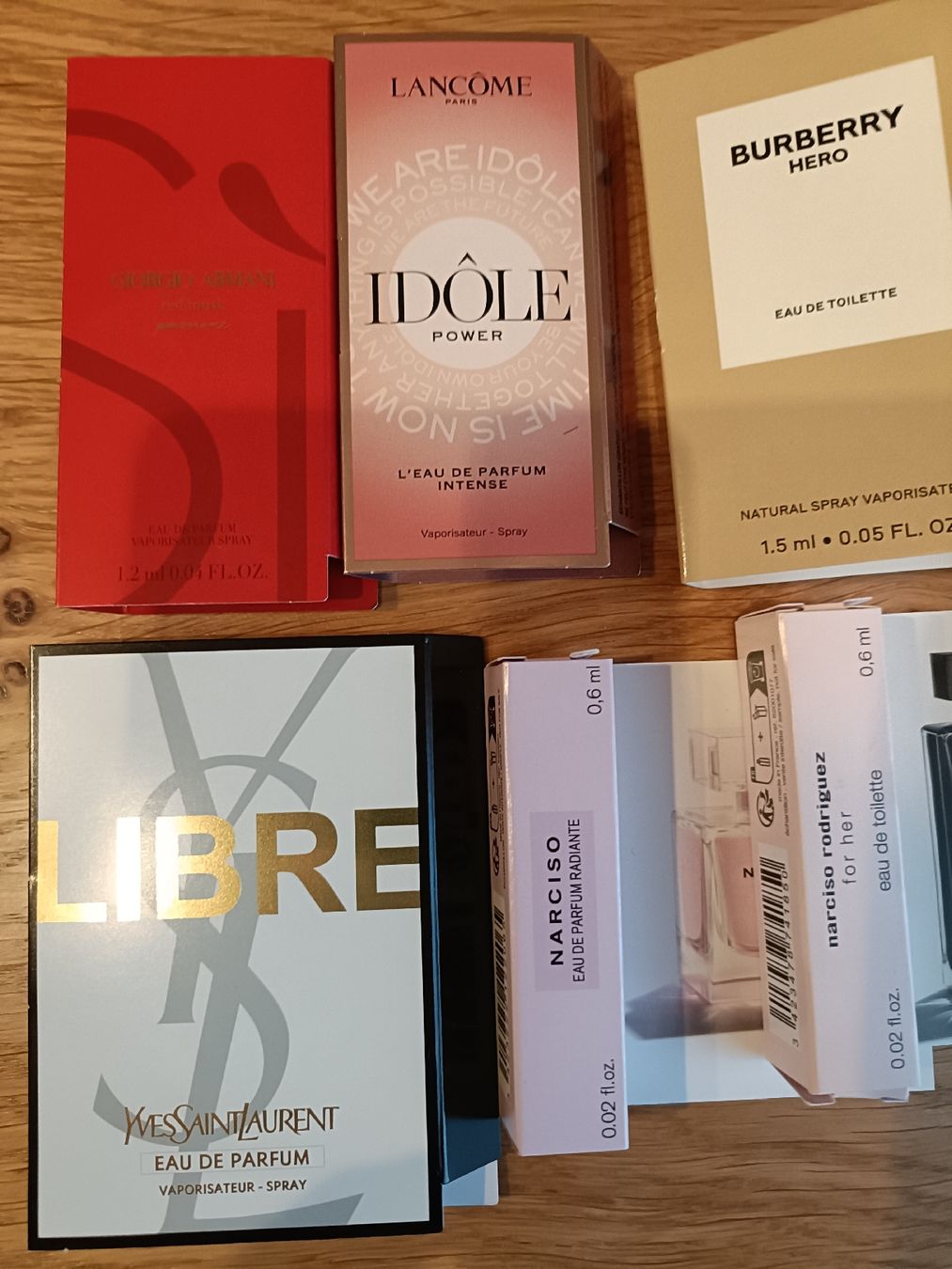 Lancôme Parfum & Eau de Toilette: 10 Damen Parfum Proben Top Marken – Neu und originalverpackt aus Sargans von Polifemo58 1