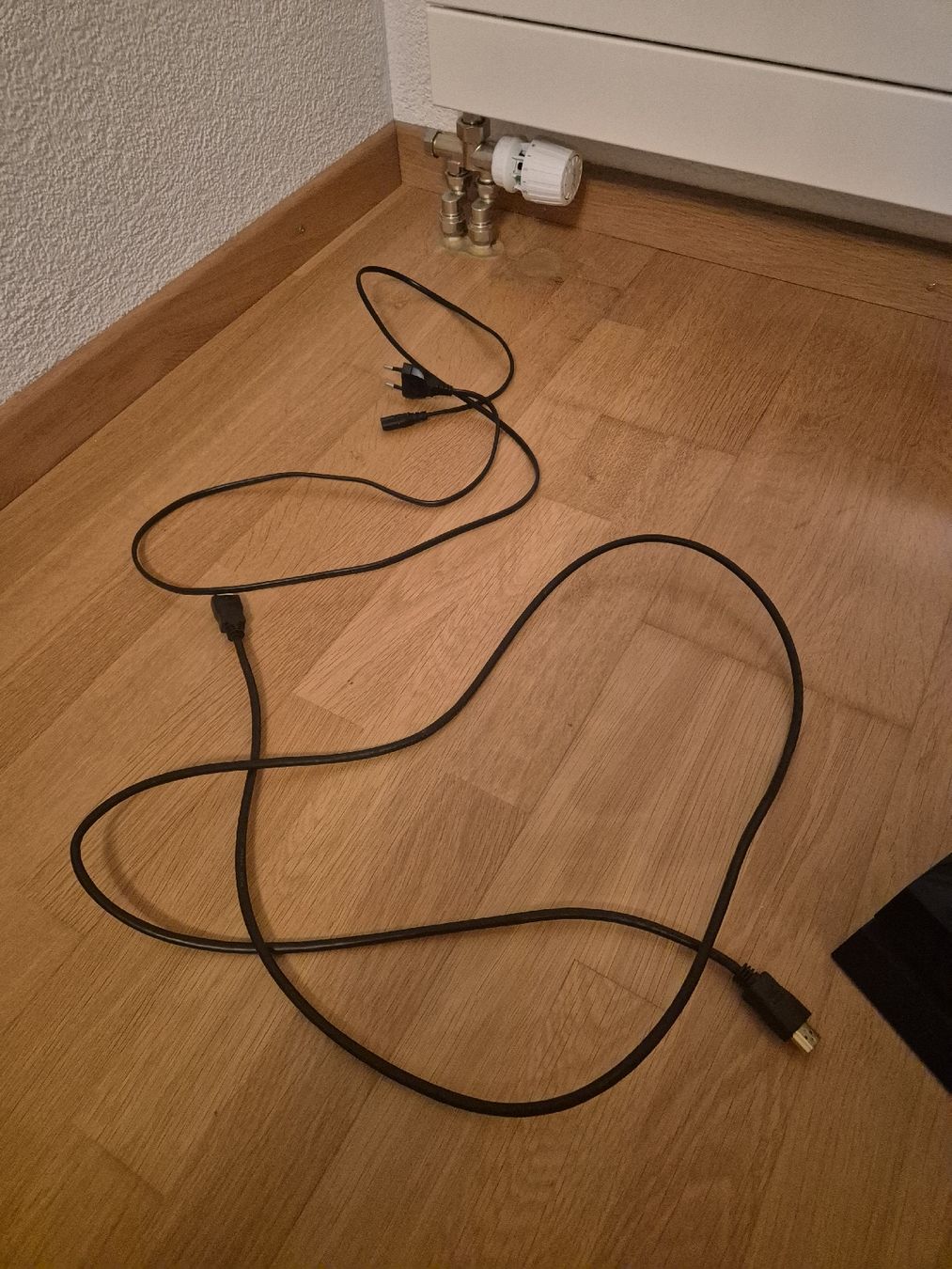 Sony Console: Playstation 4 mit 2 Controller und 3 Spiele  – Usato da Rothrist venduto da ner_27ct 4
