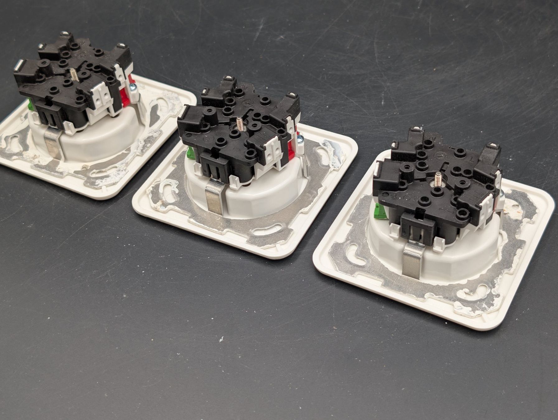 Feller Stecker: Feller Standard Set 3 Stück 3xT13 – Gebraucht aus Winterthur von Hint17 7