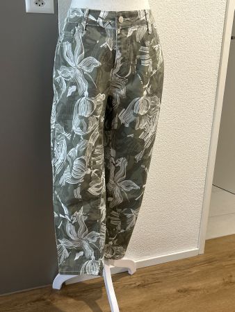7/8 Damen Hose olive mit Muster von Chicorée Gr. 42