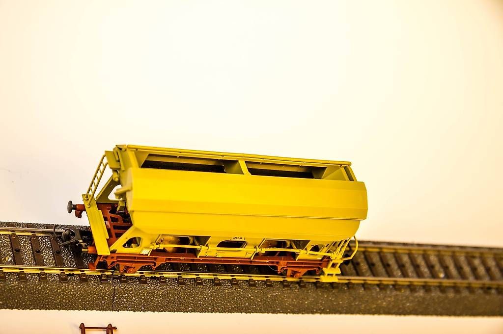 Modellini di ferrovie: Roco Schüttgutwaggon HO inkl. OVP – Usato da Spreitenbach venduto da Wuzzle3000 2