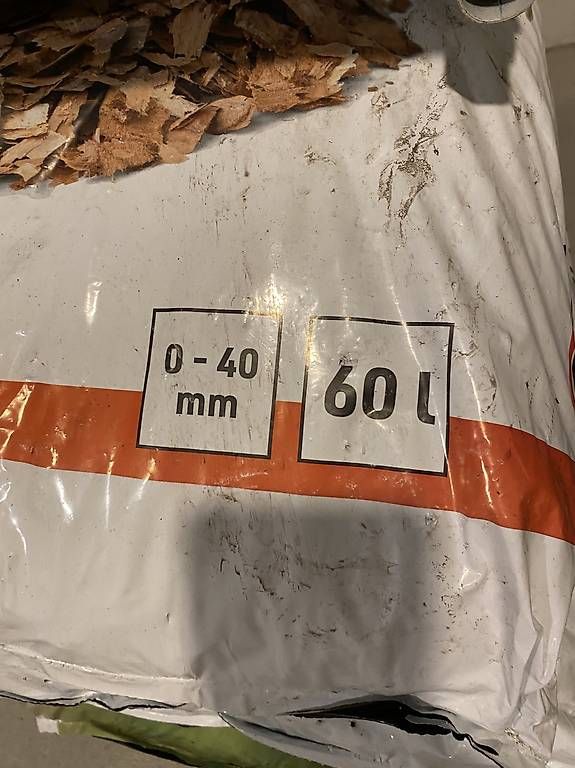 Spandiconcime: 4 Säcke Rindenmulch a 60L – Usato da Hergiswil NW venduto da Marcell 1