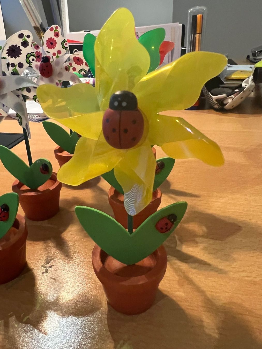 Tutte le decorazioni: 6 tischdekoration windrädchen im Blumentopf – Nuovo (secondo la descrizione) da subingen venduto da gibo11 1