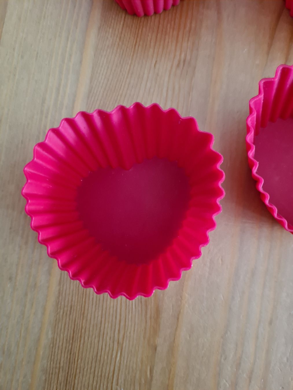 Moules à gâteaux: 11 Silikon Förmchen Herzform  – D'occasion à Horw par Mirii91 2