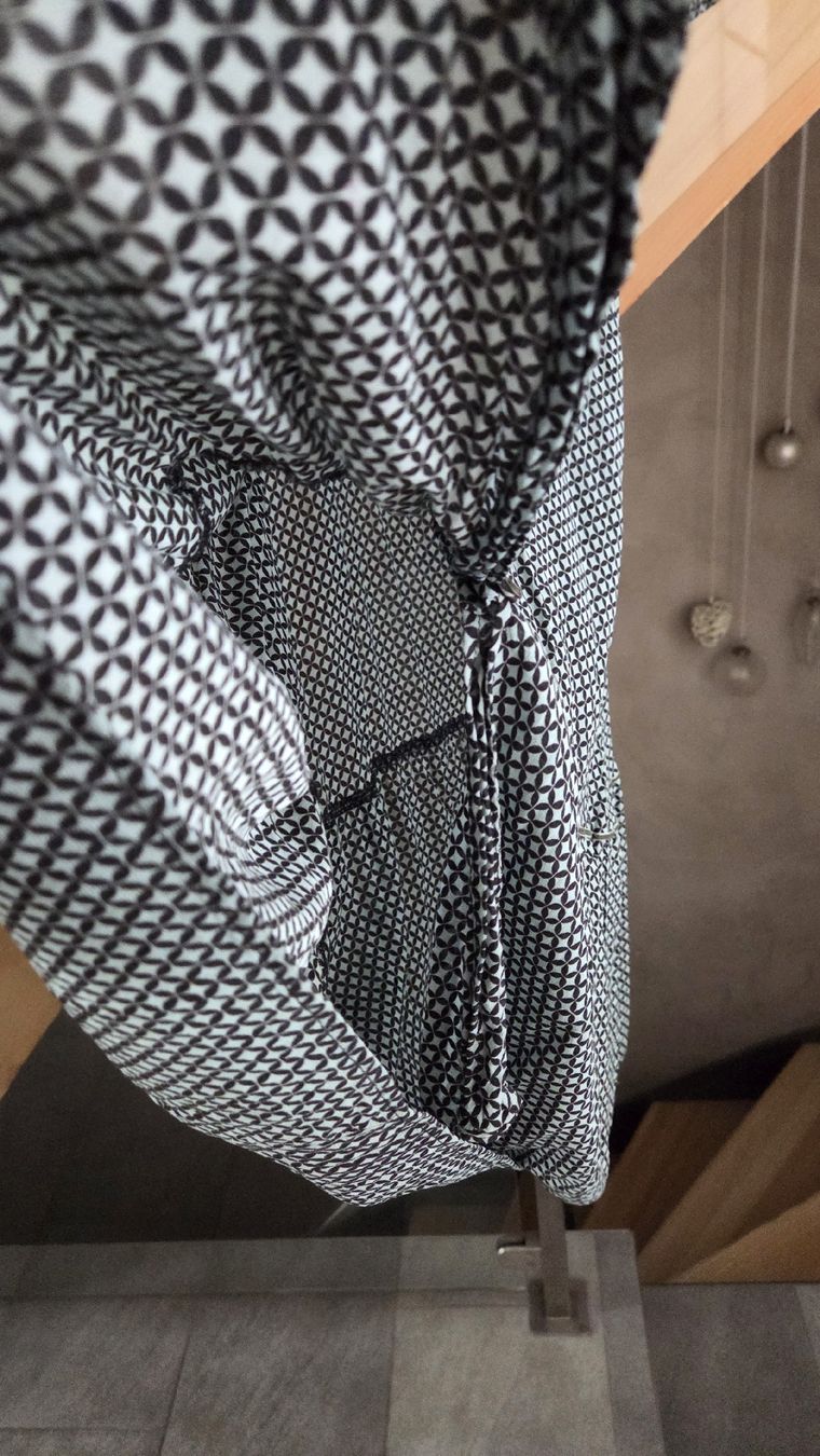 Nile Vestiti: Kleid Nile gemustert mit Knopfleiste  – Usato da Winterthur venduto da sandi99 4