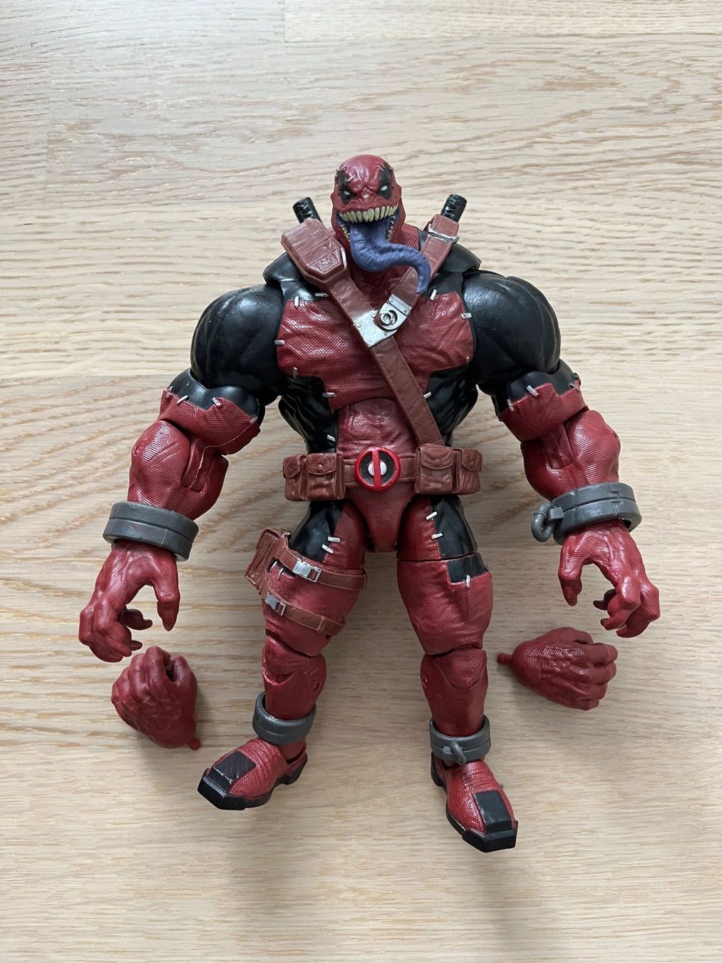 Marvel Statuette: Marvel Venompool – Usato da St. Gallen venduto da Nickat