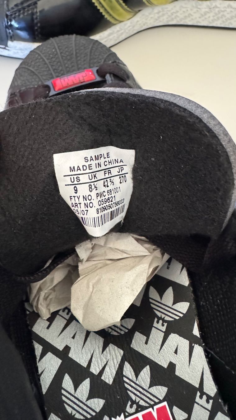 Adidas Scarpe da uomo: adidas Superstar Jam Master Jay/Run DMC/Gr. UK 8.5, Sample – Nuovo (secondo la descrizione) da Unterägeri venduto da suchebiete7 3