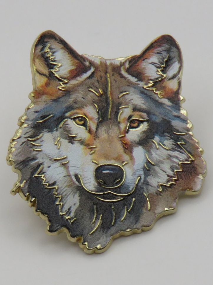 Broches & Aiguilles: Ansteck Pin - WOLF - Emaille - 3x2,5cm – Neuf avec emballage d'origine à Grenchen par Yamahwildstar16 1