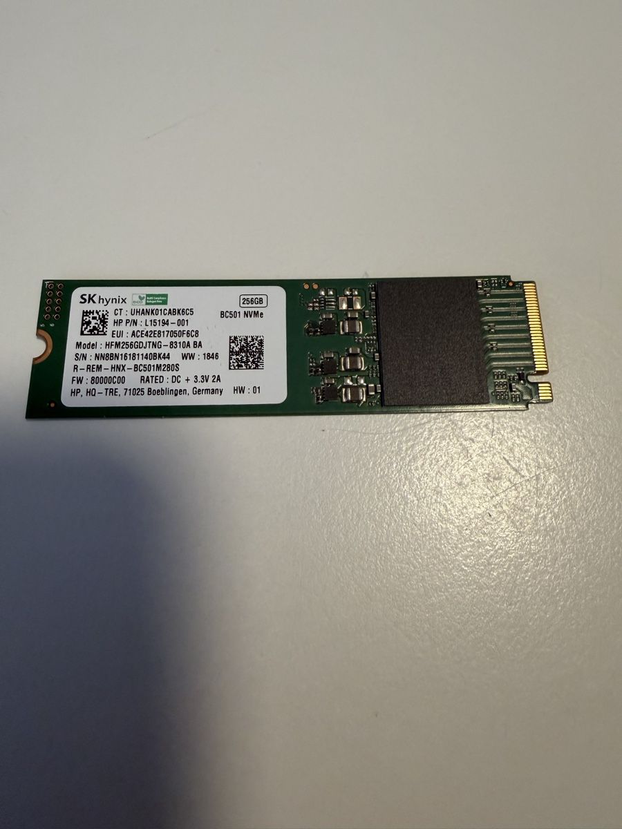 Harddisks: SK Hynix NVME 256 GB SSD – Gebraucht aus Pfäffikon SZ von cha_lh26