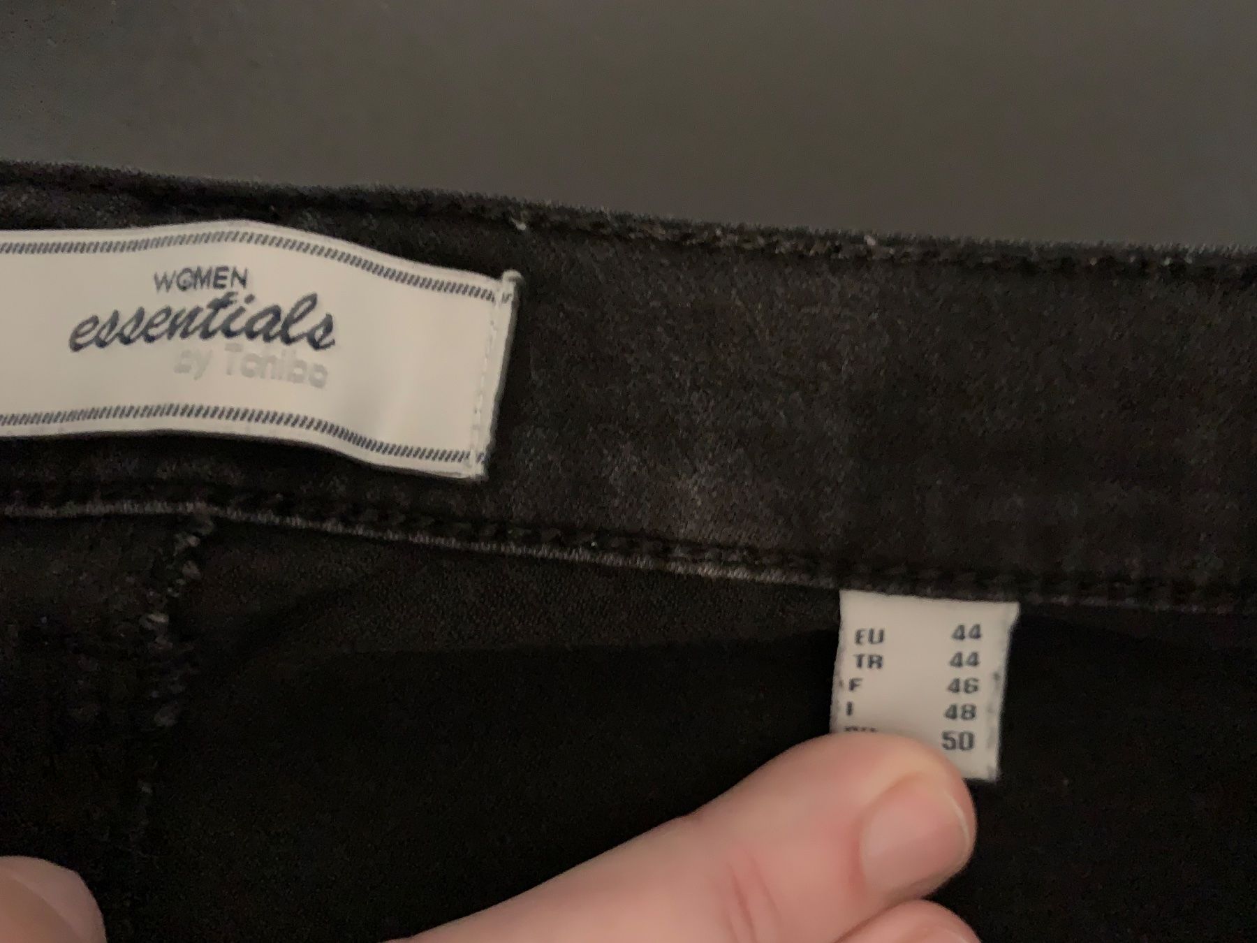 Jeans: Stretch Jeans mit Stretch Einsatz von Tchibo Gr XL 44 – Usato da Zizers venduto da dalaub 1