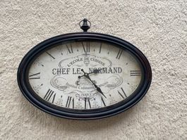 Wanduhr "Chef le Normand" - Zeit für Nostalgie!