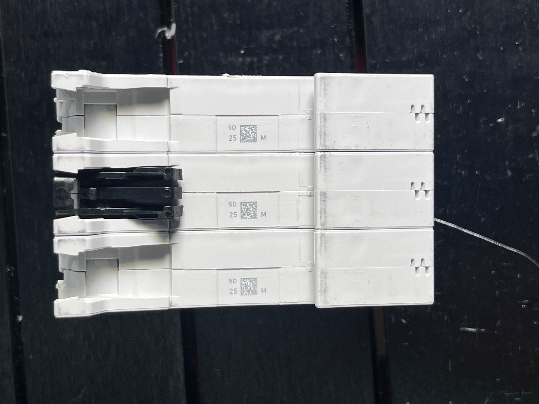 ABB Interruttori: ABB S200 MCB 25A 3 Pole Type D 6kA - Neu!! – Nuovo e nell'imballaggio originale da Tafers venduto da JP911 6