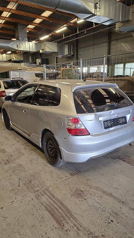 Autos: Honda Civic 1.6  – D'occasion à Oberriet SG par RentASwissCar 1