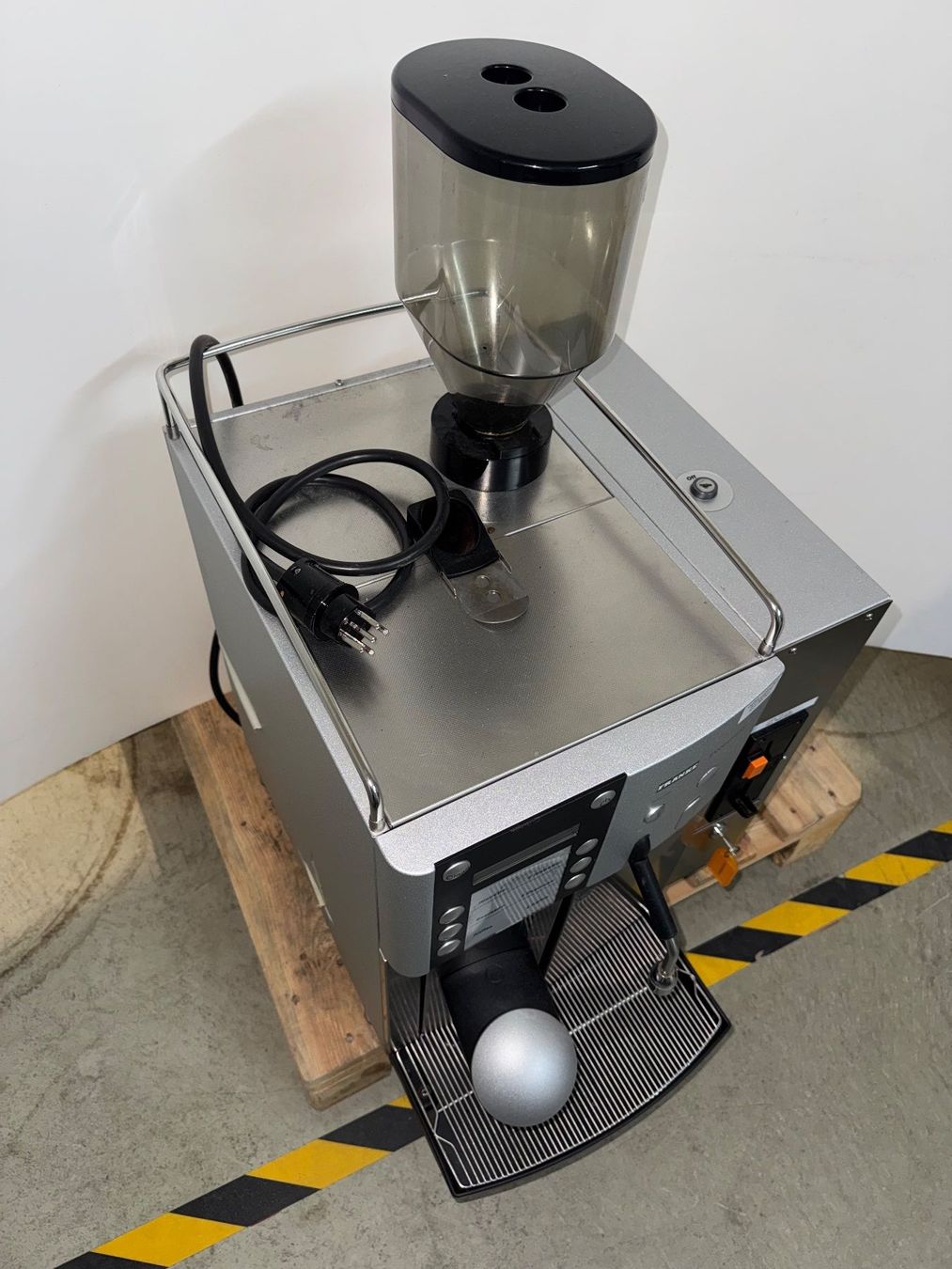 Machines à café & Machines à expresso: Kaffemaschine Franke Evolution – Défectueux à Luzern par CAZS_Luzern 2