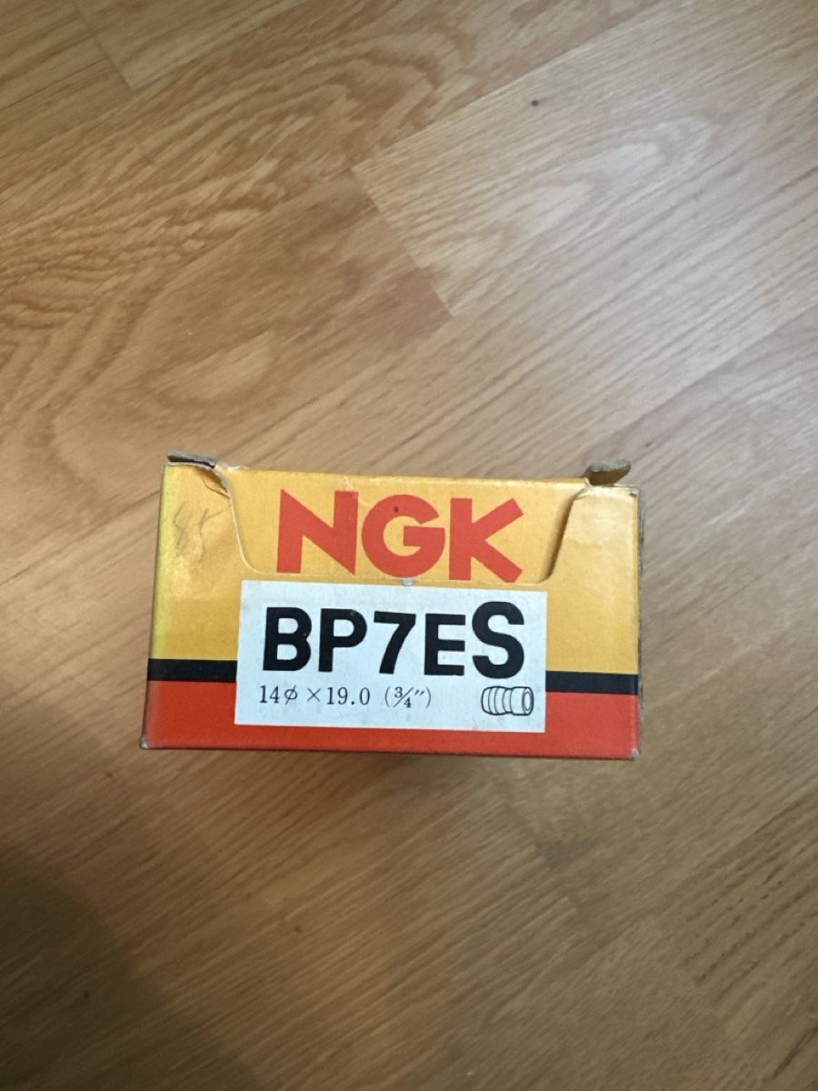 Sonstiges Fahrzeugzubehör: NGK BP7ES Zuendkerzen NOS – Gebraucht aus Mörschwil von tweety9402