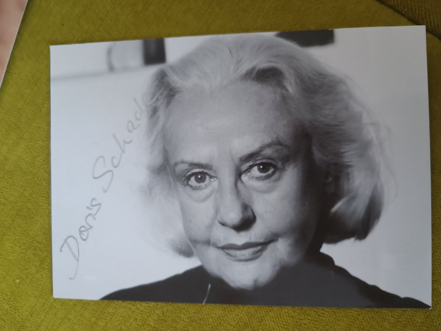 Autogramme: Doris Schade - handsigniert – Gebraucht aus Menziken von Artographs