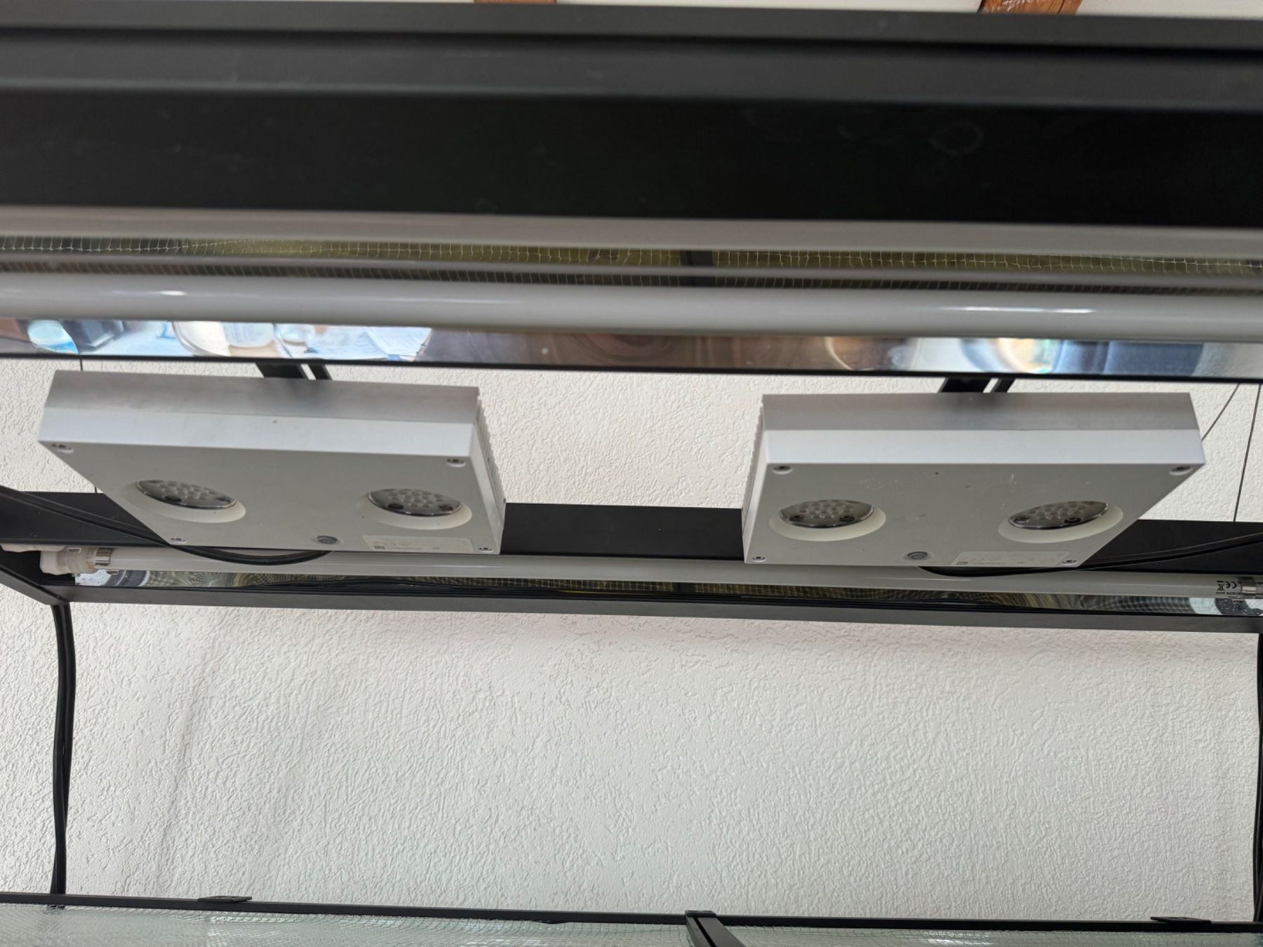 Acquari: 2x AI Hydra 32HD inkl Mounting Kit – Usato da Dübendorf venduto da FlyfishShop 1