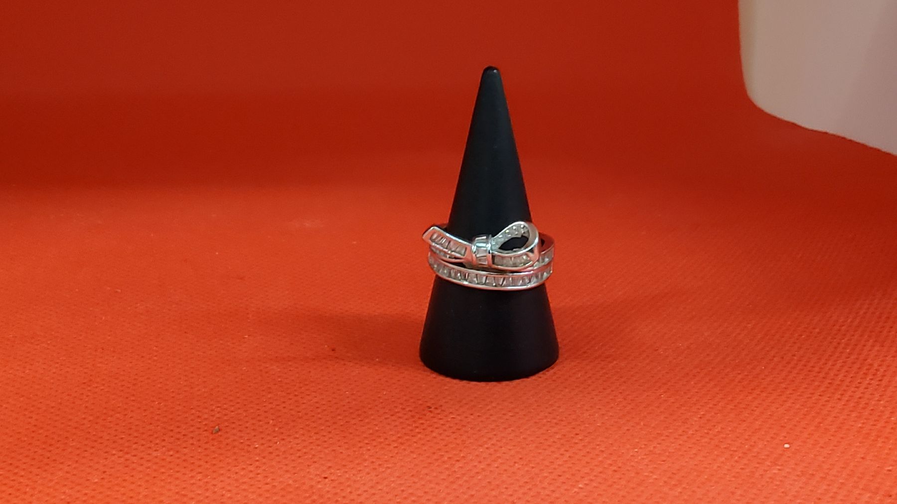 Anelli: ring mit Schleife, Grösse 17, ! – Usato da Herisau venduto da Nluanalucas