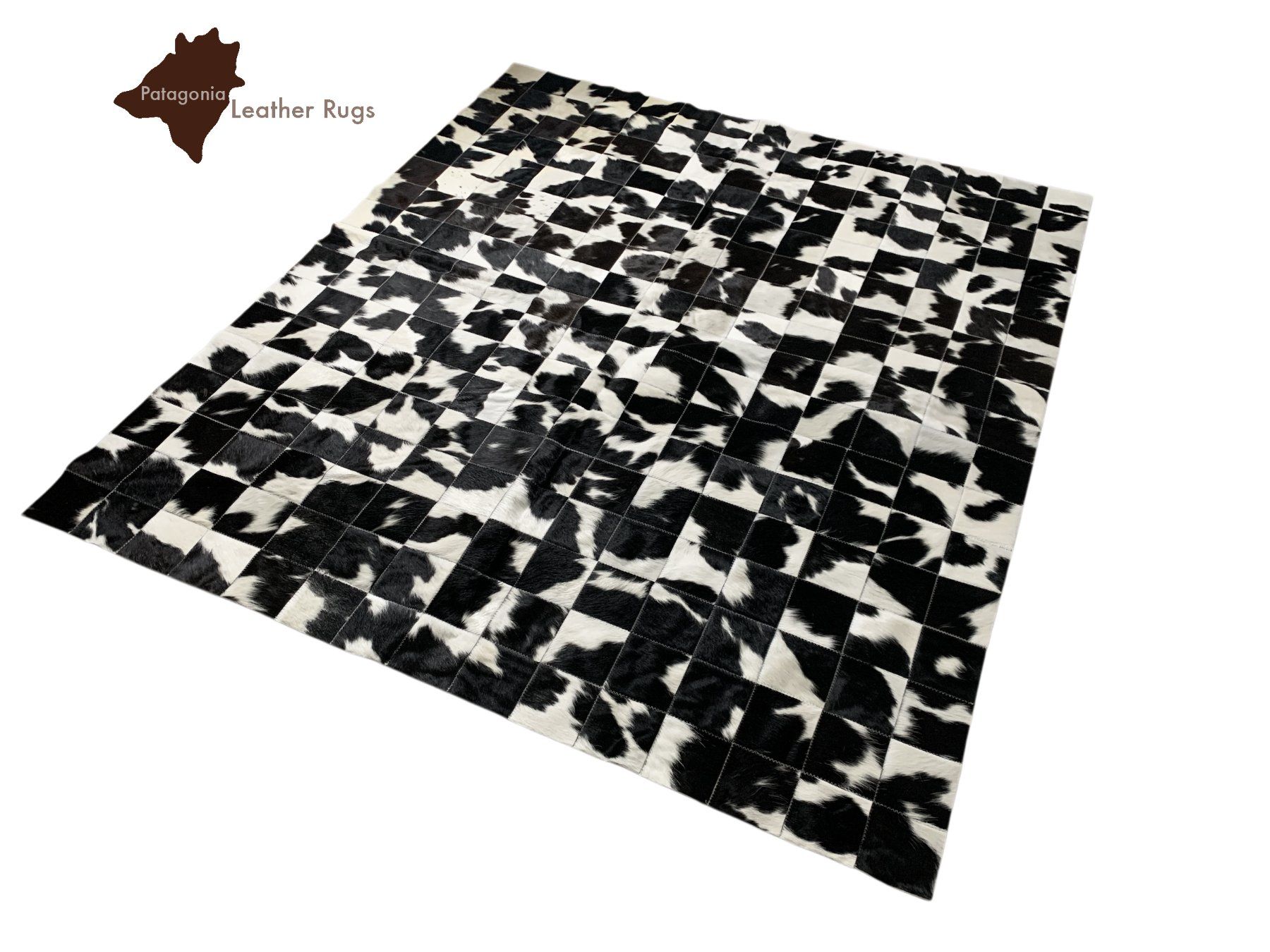 Tappeti: Kuhfell Teppich Patchwork Black/White 180 x 204 cm – Nuovo e nell'imballaggio originale da Arbedo venduto da patagonialeatherrugs 4