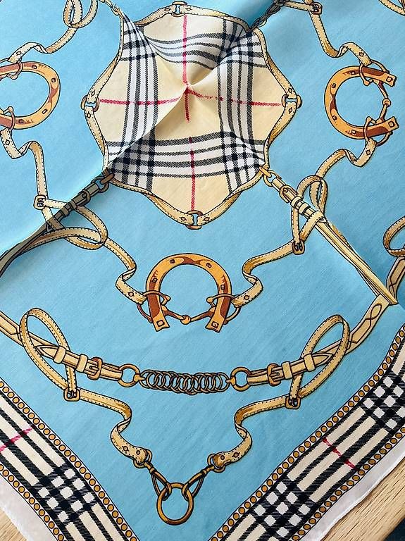 Foulard & Sciarpe: Print Seidentuch – Nuovo e nell'imballaggio originale da Jona venduto da ron_b8wq