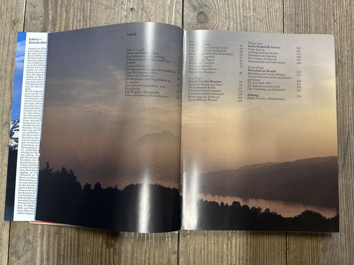 Bücher: Buch Schwyz Portrait eines Kantons Edition 91 – Gebraucht aus Baar von Hillsboro 1
