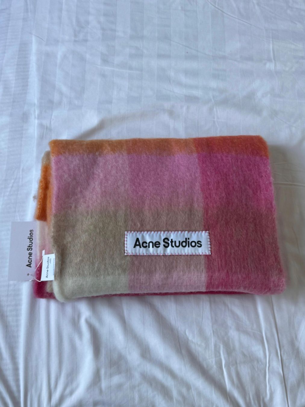 Acne Studios Foulard & Sciarpe: ACNE STUDIOS MOHAIR CHECKED SCARF/ NEU – Nuovo (secondo la descrizione) da Fehraltorf venduto da y2kout7 1