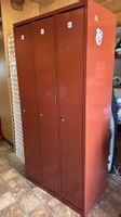 Garderobenschrank