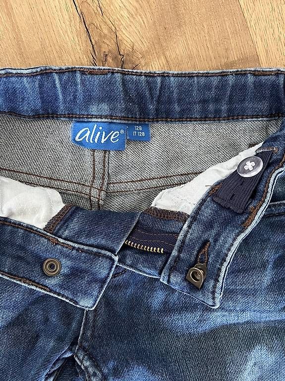 Hosen: Jeans Gr.128 – Gebraucht aus Oberkirch LU von ocki 2