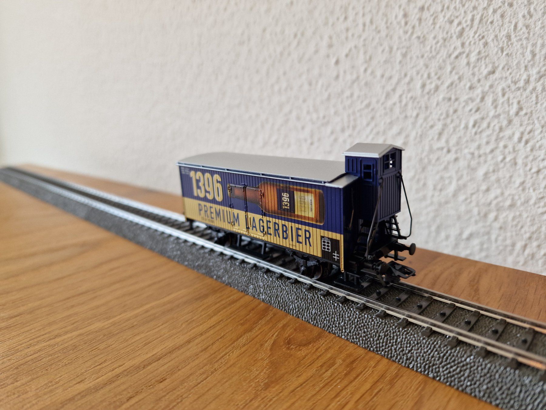 Märklin Modellini di ferrovie: Märklin Güterwagen Lagerbier H0 – Usato da Matten b. Interlaken venduto da lor_hr9w 2