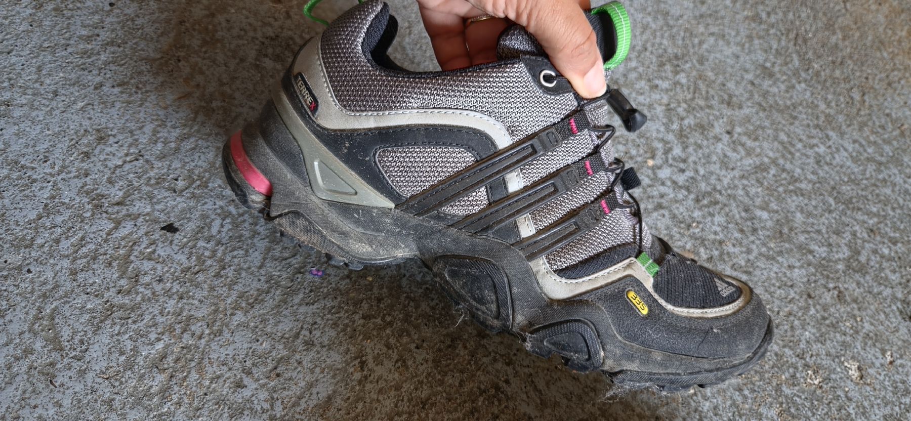 Adidas Herrenschuhe: Adidas Terrex Wanderschuhe Grösse 40.5  – Gebraucht aus St.Gallenkappel. von mt23101984 1
