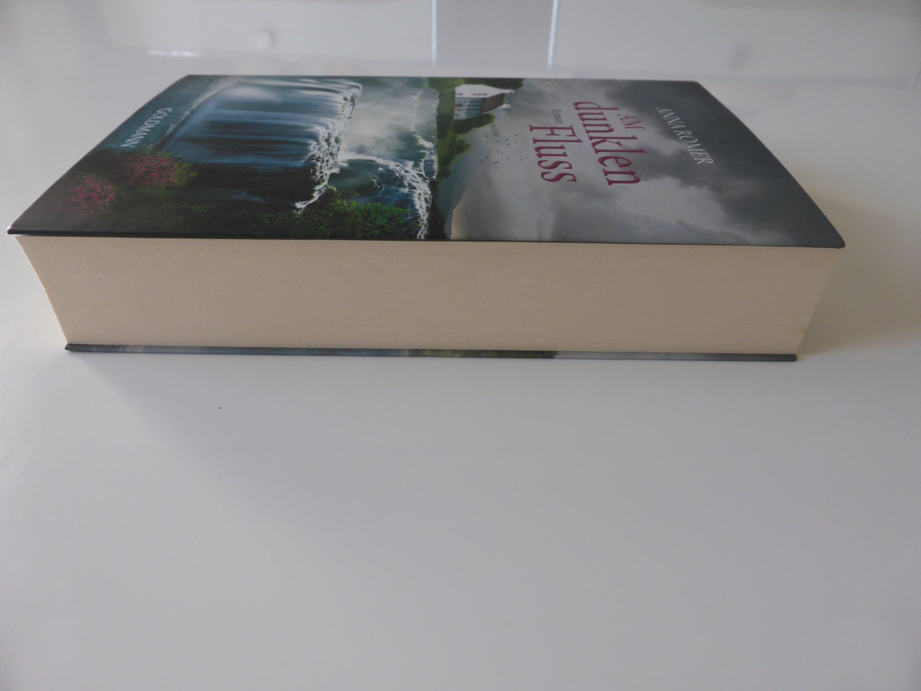 Bücher: Anna Romer " Am dunklen Fluss" – Gebraucht aus Trimmis von bergamo10 3