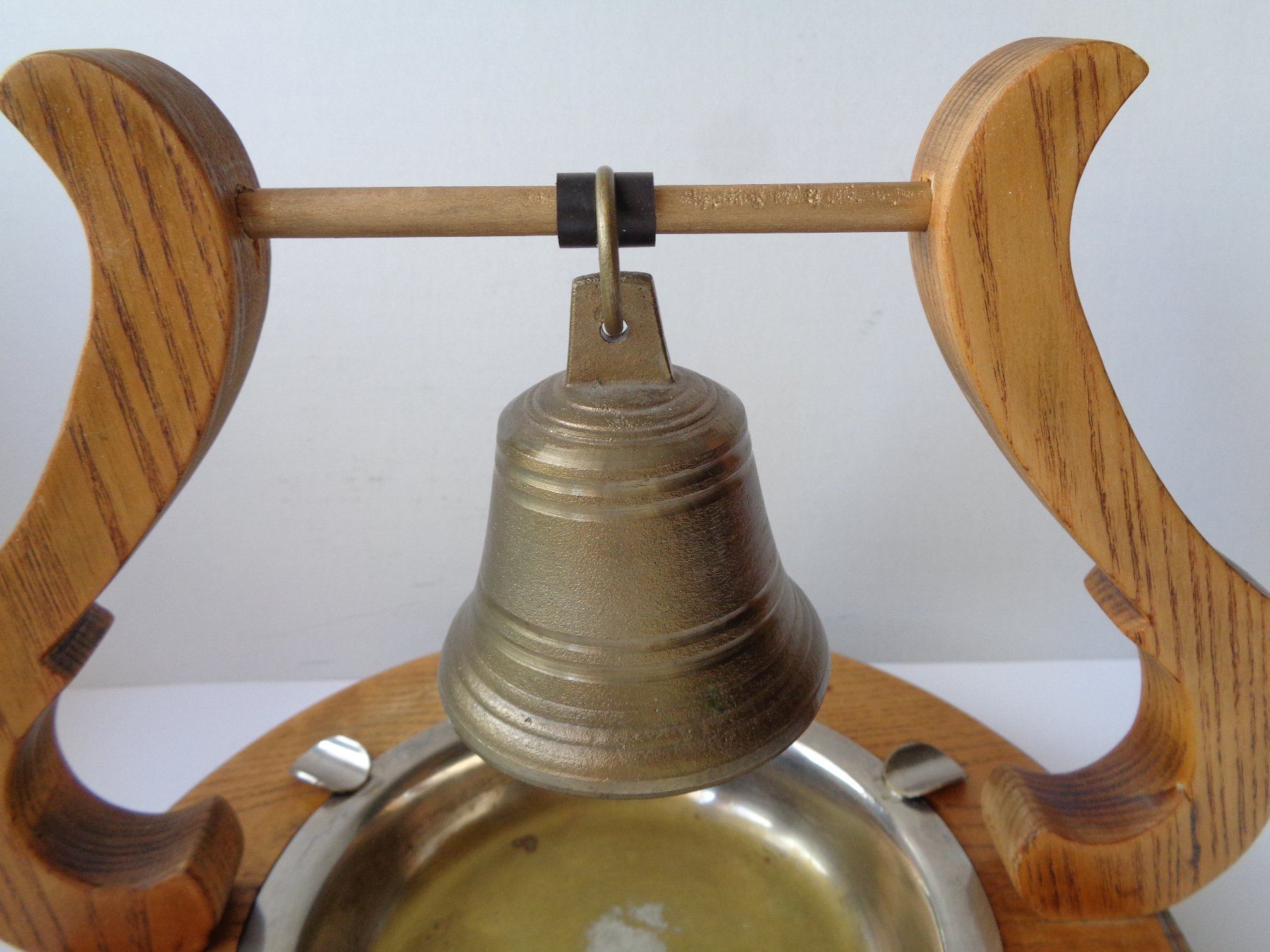 Portacenere: ALTER STAMMTISCH ASCHENBECHER MIT GLOCKE – Usato da Henggart venduto da Pascha22 1