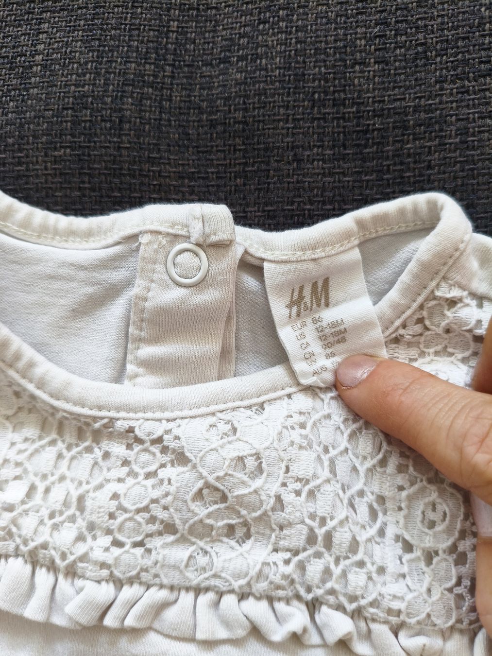H&M Biancheria intima: Body kurzarm H&M mit Spitze Gr 86 – Usato da Sursee venduto da lou19 1