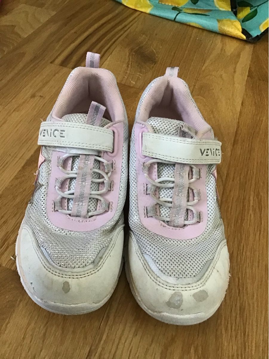 Scarpe per ragazze: Kinder Turnschuhe Grösse 34 – Usato da Seuzach venduto da Tureda 2