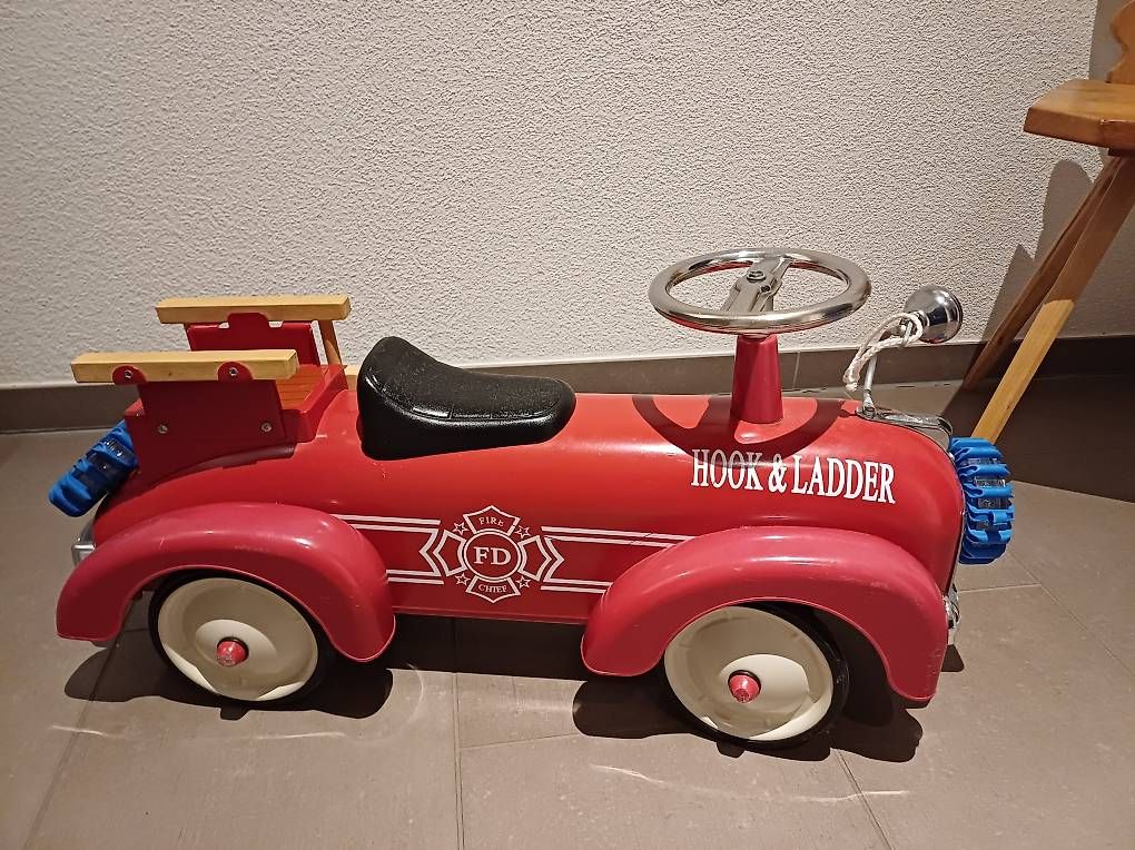 Giochi: Spiel- Feuerwehr Auto HOOK & LADDER – Usato da Rafz venduto da Gjoya 2