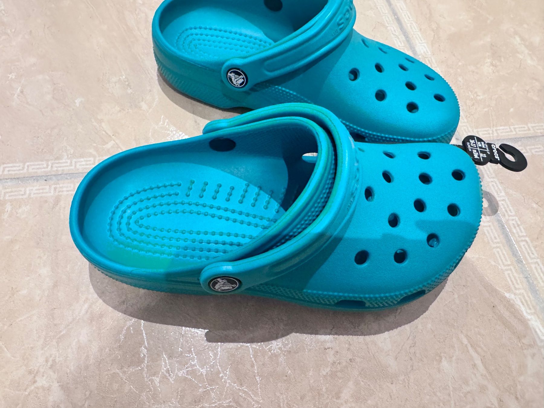 Crocs Scarpe per ragazzi: Crocs neue Freizeitschuhe, 36/37 – Nuovo e nell'imballaggio originale da Klingnau venduto da Markus14 2