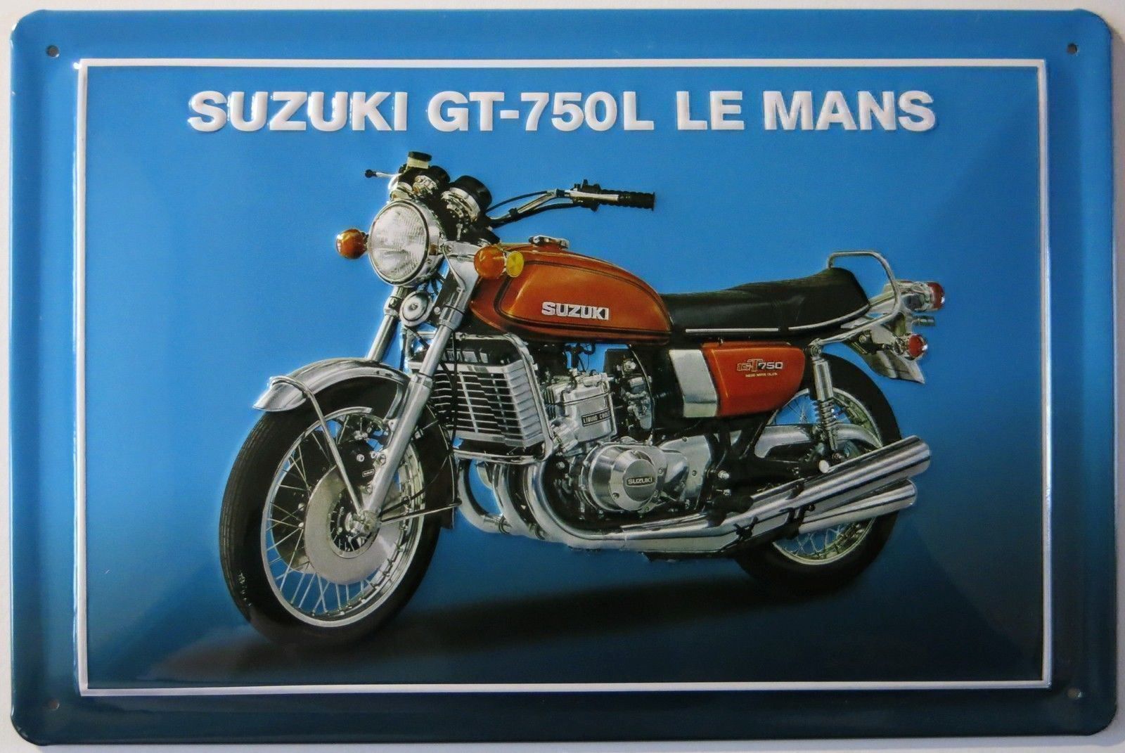 Suzuki Insegne: Blechschild 3D-SUZUKI GT-750L LE MANS – Nuovo e nell'imballaggio originale da Rupperswil venduto da big-one-sale