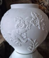 Porzellanvase Hutschenreuther Leonard weiss, nummeriert