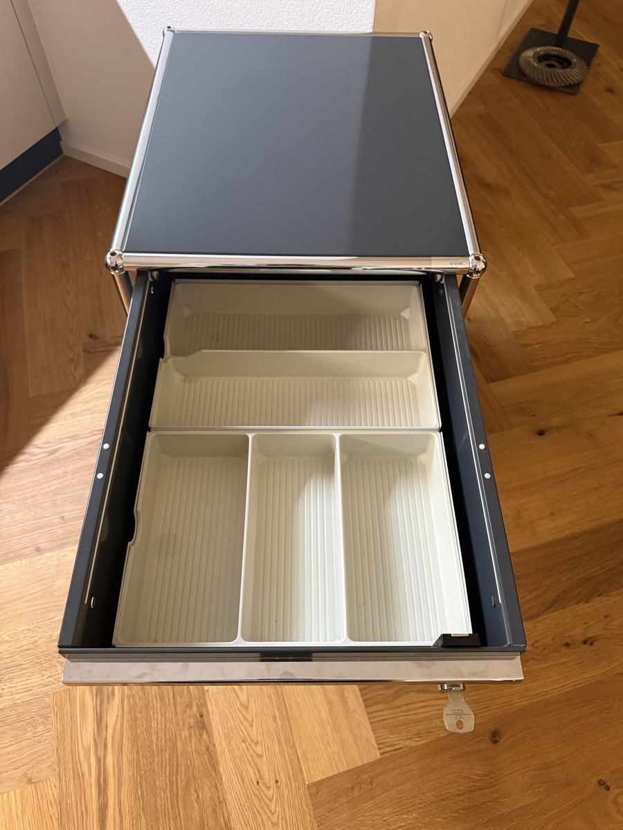 USM Korpus: USM Haller Rollcontainer anthrazit - guter Zustand – Gebraucht aus Pfaffnau von Michi93Z 3