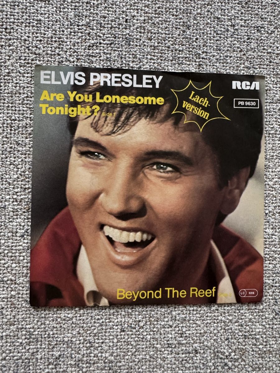 Dischi in vinile: Elvis Presley - Are You Lonesome Tonight ? - 7" Single - 80s – Usato da Rorbas venduto da BlackstarRecords