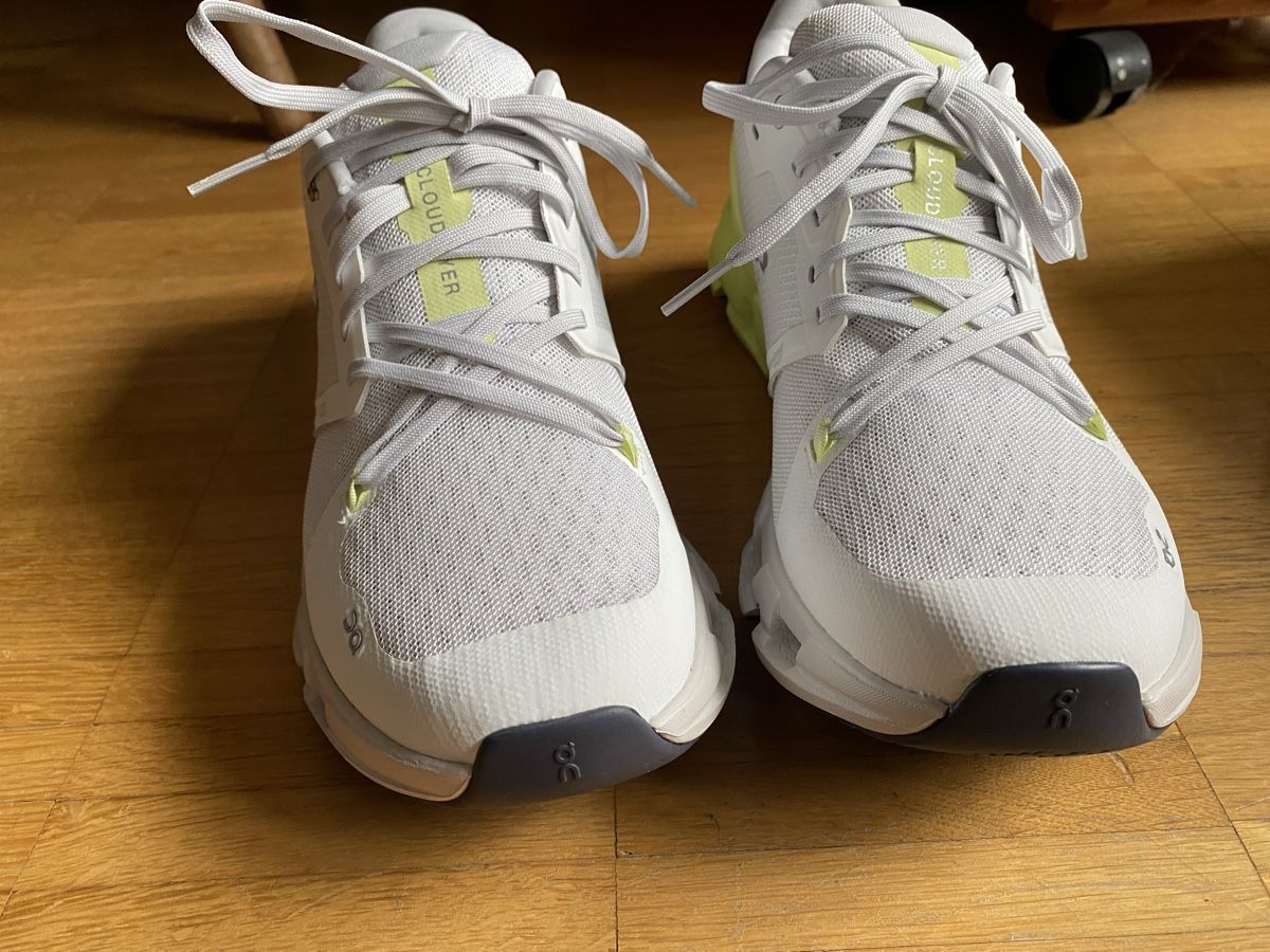 Scarpe da uomo: On Cloudflyer 4 Grösse 42.5 – Nuovo (secondo la descrizione) da Stäfa venduto da Clandestino04 3