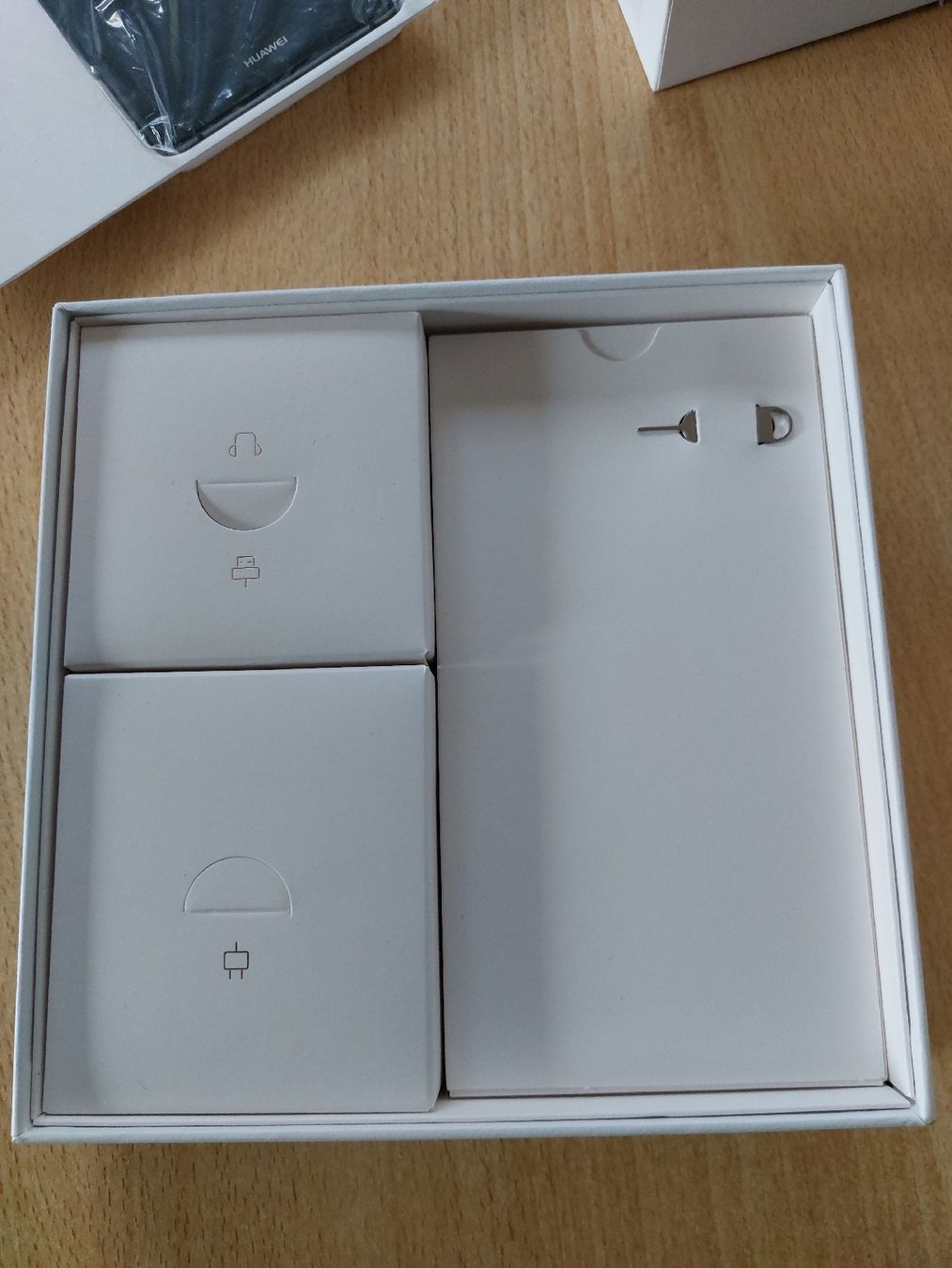 Huawei Telefoni cellulari / Smartphones: Handy – Nuovo e nell'imballaggio originale da Schwanden (Sigriswil) venduto da Prisca019 3