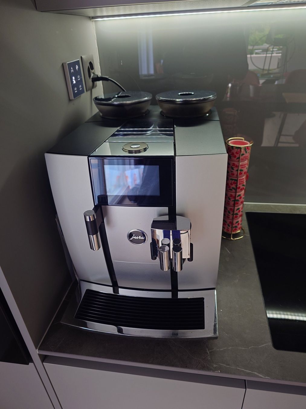 Jura Macchine per caffè & Macchine per espresso: Jura Giga 6 super automatic coffee machine – Usato da Epalinges venduto da bracelet123 2