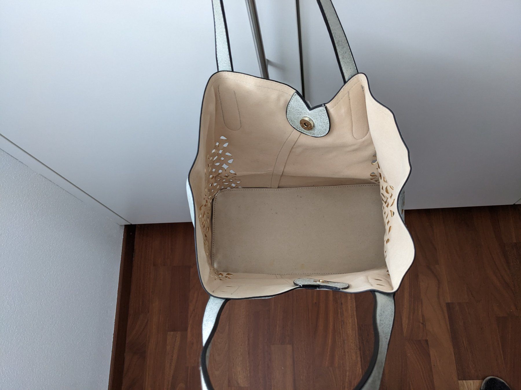 Borse da donna: Tasche – Usato da Einsiedeln venduto da mar_6bqc 2