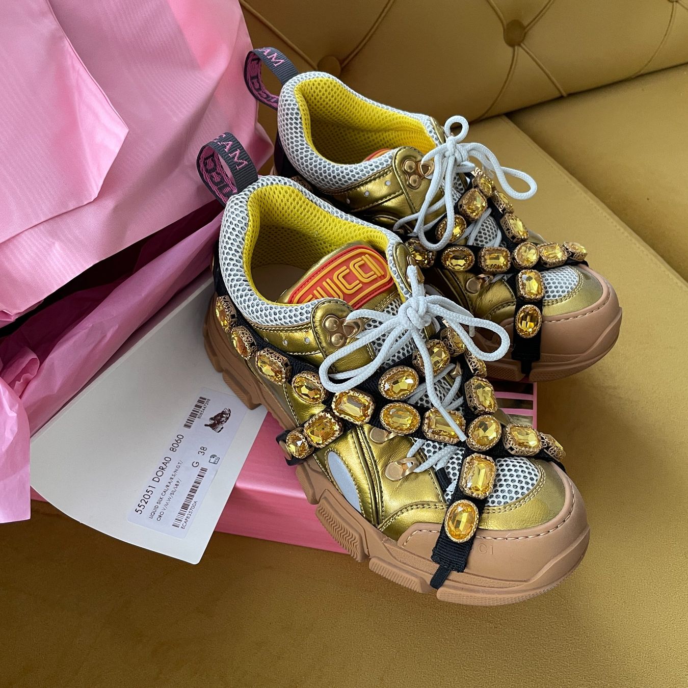 Scarpe da donna: Gucci Flashtrek Crystals 'Gold' – Usato da Dagmersellen venduto da sheli17