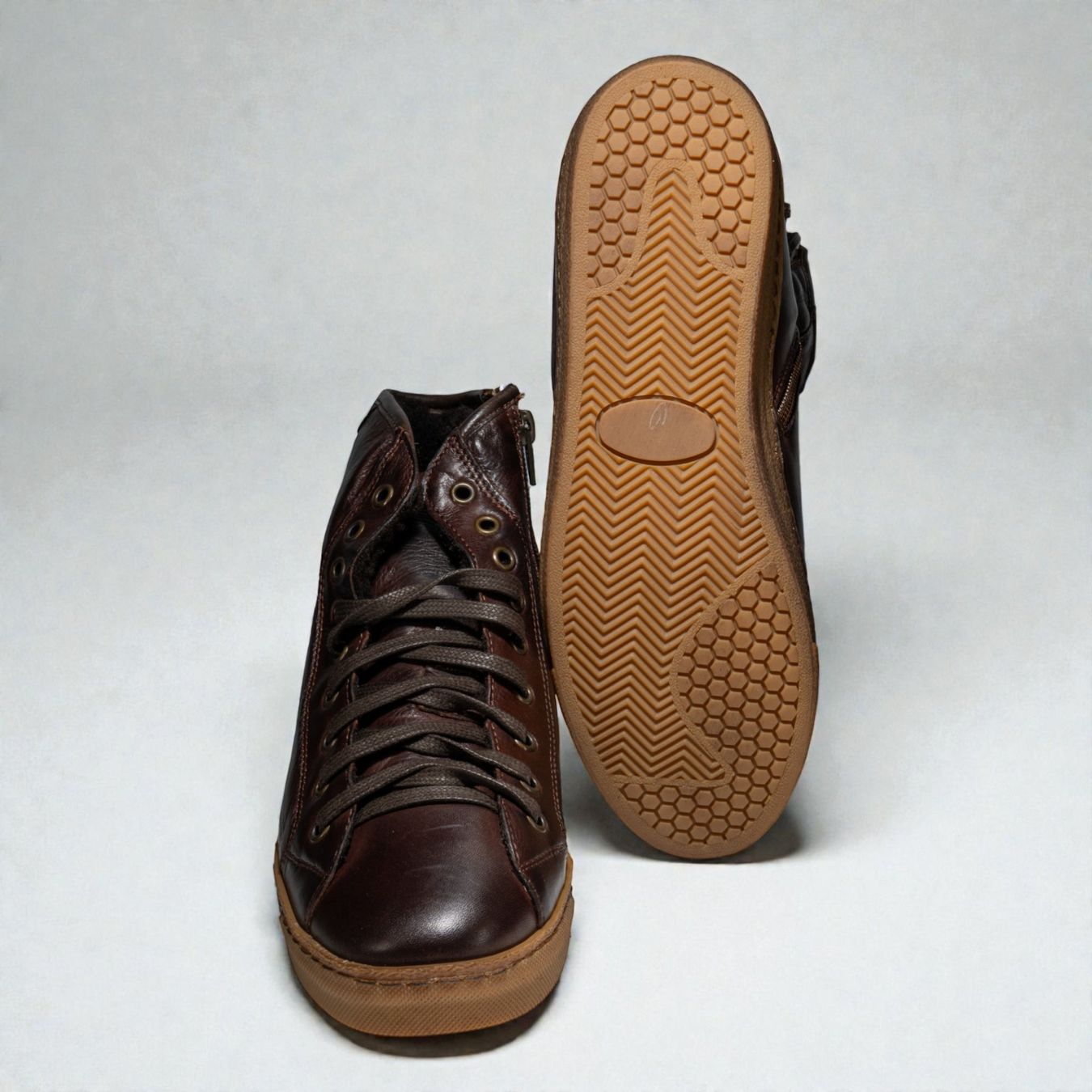 NEUE Project One High-Top Sneaker aus Geschäftsauflösung (Neuf avec ...