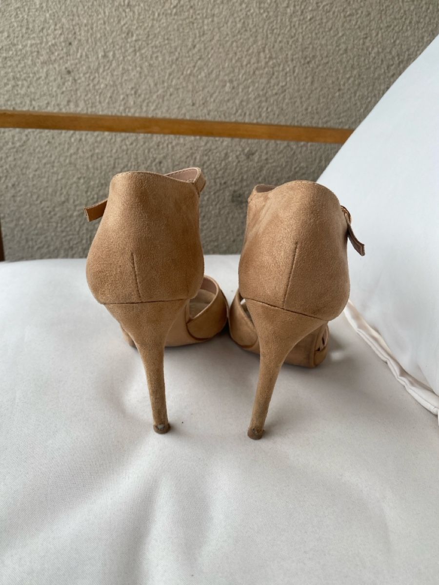 Anna Field Scarpe da donna: High Heel beige 39 – Usato da Ittenthal venduto da Lorinakuprecht0 2