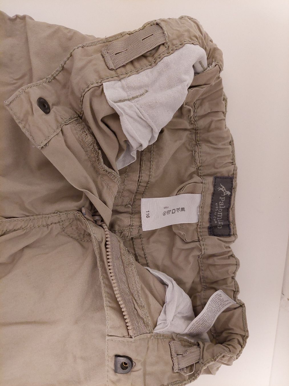 Lotti & Set di vestiti: Kleiderpaket Sommerhose Junge Gr.104 – Usato da Egolzwil venduto da mobiledeluxe 2