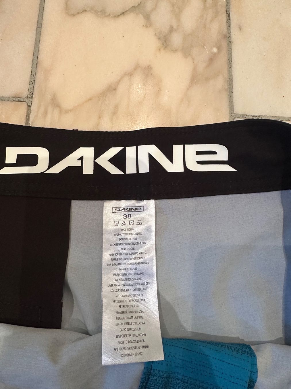 Dakine Hosen: Dakine Herrenbadehose 38 – Gebraucht aus Küssnacht am Rigi von melron1 1
