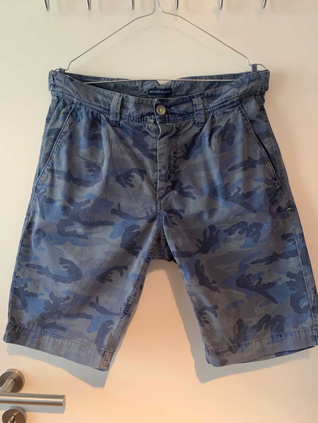 Boggi Pantaloni: BOGGI Milano, Shorts / Bermuda 100% Cotten – Usato da Rüschlikon venduto da Brixen07 6